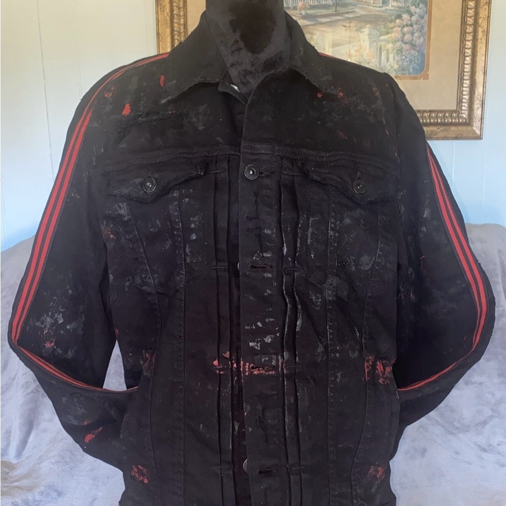 Men’s Jordan Craig Legacy Edition Distressed black Denim, Large, (Wildfire)